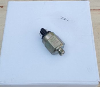4 009 р. Датчик давления 30B0133 (!!!УЦЕНКА: возможен нетоварный вид!!!) LIUGONG 30b0133  с доставкой в г. Воронеж. Увеличить фотографию 5
