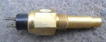 218 р. Датчик температуры охлаждающей жидкости VG614090067 WEICHAI WEICHAI vg614090067  с доставкой в г. Воронеж. Увеличить фотографию 1