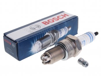 369 р. Свеча зажигания BOSCH WR8LT+4 BOSCH 0242229658  с доставкой в г. Воронеж. Увеличить фотографию 1