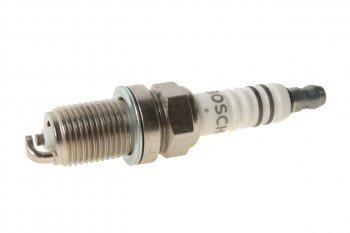 154 р. Свеча зажигания FR7DC+0.9 (замена для 579,882,676) BOSCH BOSCH 0242235666  с доставкой в г. Воронеж. Увеличить фотографию 1