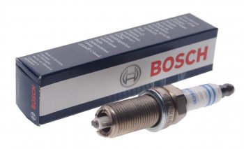 669 р. Свеча зажигания VOLVO S30 BOSCH BOSCH 0242240635  с доставкой в г. Воронеж. Увеличить фотографию 1