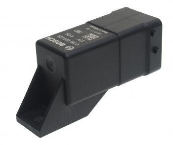 4 399 р. Реле IVECO Daily (07-) свечей накала BOSCH BOSCH 0281003039  с доставкой в г. Воронеж. Увеличить фотографию 1