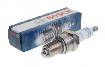 195 р. Свеча зажигания BOSCH BOSCH 0241235755  с доставкой в г. Воронеж. Увеличить фотографию 1