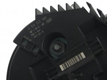 26 799 р. Генератор MERCEDES Actros,Atego,Axor,Bus (28V/80A) без шкива BOSCH BOSCH 0986048100 BOSCH 0986048100  с доставкой в г. Воронеж. Увеличить фотографию 3