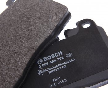 4 749 р. Колодки тормозные передние (4шт.) BOSCH Audi Q5 8R рестайлинг (2012-2017)  с доставкой в г. Воронеж. Увеличить фотографию 2