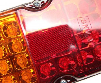 649 р. Фонарь задний ГАЗ,ЗИЛ,КАМАЗ,МАЗ светодиодный 12V SKV SKV 132.3716-32  с доставкой в г. Воронеж. Увеличить фотографию 3