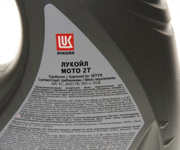 1 259 р. Масло моторное для 2-х тактных двигателей МОТО-2Т FBTCE-GB 4л ЛУКОЙЛ LUKOIL 19557  с доставкой в г. Воронеж. Увеличить фотографию 2