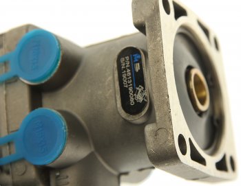 2 999 р. Кран МАЗ,КАМАЗ,MERCEDES тормозной главный 2-х секционный MEGAPOWER MEGAPOWER 350-16-004  с доставкой в г. Воронеж. Увеличить фотографию 3