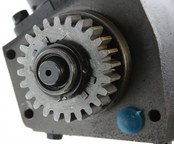 13 549 р. Компрессор КАМАЗ (2 цилиндровый) жид. охлаж. 210лмин. MEGAPOWER MEGAPOWER 350-27-010  с доставкой в г. Воронеж. Увеличить фотографию 4