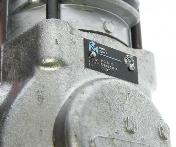 13 599 р. Компрессор ЗИЛ,ГАЗ,ПАЗ дв.Д-245 (1-цилиндровый) возд. охлаж. 144лмин. MEGAPOWER MEGAPOWER 350-27-011  с доставкой в г. Воронеж. Увеличить фотографию 5