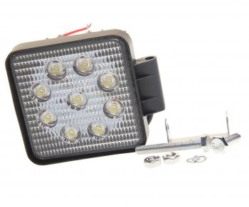1 239 р. Фара рабочего света квадратная 110х110мм 27Вт (9 LED) рассеянный свет (Flood) 12-24V MEGAPOWER MEGAPOWER 370-30-003  с доставкой в г. Воронеж. Увеличить фотографию 1