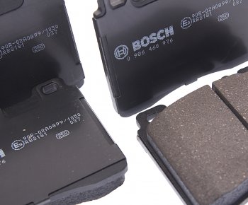3 999 р. Колодки тормозные передние (4шт.) BOSCH Mercedes-Benz S class W140 Купе (1991-1998)  с доставкой в г. Воронеж. Увеличить фотографию 2