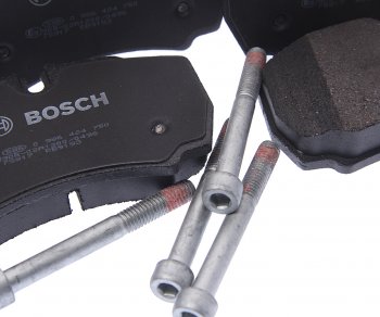 2 169 р. Колодки тормозные задние (4шт.) BOSCH Ford Transit цельнометаллический фургон (2006-2014)  с доставкой в г. Воронеж. Увеличить фотографию 2