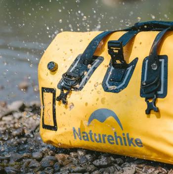6 549 р. Гермосумка Naturehike 40 л ПВХ (желтая)  cnk2450xb015-40y  с доставкой в г. Воронеж. Увеличить фотографию 9