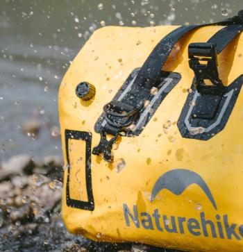 7 299 р. Гермосумка Naturehike 60 л ПВХ (желтая)  cnk2450xb015-60y  с доставкой в г. Воронеж. Увеличить фотографию 8