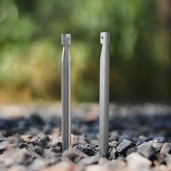 1 099 р. Колышки Naturehike алюминиевые (8 шт.) 20 см, серебристые, V-образные  cnk2300zp016-sl  с доставкой в г. Воронеж. Увеличить фотографию 4