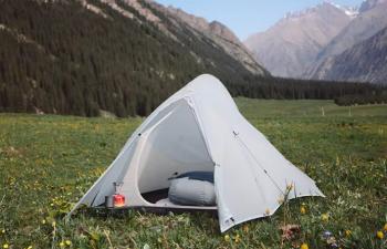 23 449 р. Палатка Naturehike Cloud Up tents UL Si 2-местная, алюминиевый каркас, серая  cnk2450ws017-g2  с доставкой в г. Воронеж. Увеличить фотографию 7