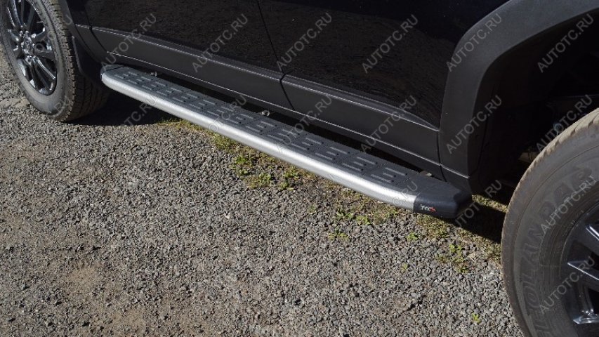 22 999 р. Пороги алюминиевые с пластиковой накладкой ТСС Тюнинг  Toyota Land Cruiser Prado  J250 (2023-2025) (карбон серебро)  с доставкой в г. Воронеж