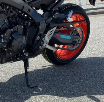 1 249 р. Подножки передние для мотоцикла Yamaha MT09 SP 21-24, YZF-R7, XSR900 22-24  пм-00030884  с доставкой в г. Воронеж. Увеличить фотографию 4