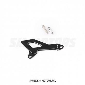 Защита ведущей звезды Honda XR250 Baja 95-02, XR250 Motard 03-07  SM-PARTS черная  010263-757-9349