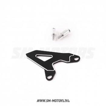 Защита ведущей звезды Honda CRF150 07, CRF450R450X 05-07  SM-PARTS черная  010263-757-8898