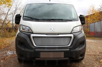 4 299 р. Защита радиатора (2 части) Стрелка11 Стандарт  CITROEN Jumpy (2013-2017), Fiat Ducato  290 (2014-2025), Peugeot Boxer  290 (2014-2025) (хром)  с доставкой в г. Воронеж. Увеличить фотографию 2