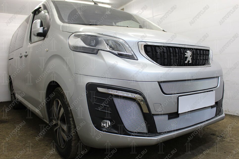 3 699 р. Защита радиатора (боковые) Стрелка11 Стандарт  Peugeot Traveller  K0 L2 (2016-2024) дорестайлинг (хром)  с доставкой в г. Воронеж