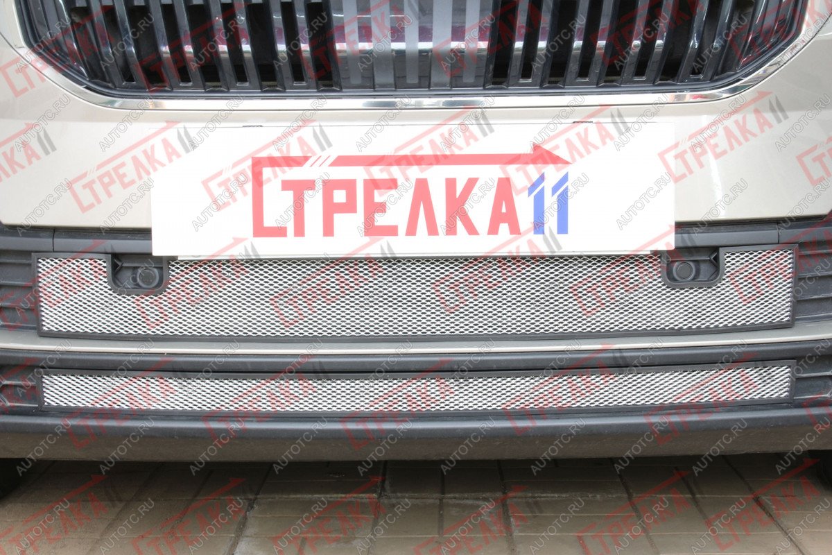 5 499 р. Защита радиатора (низ 2 части) Стрелка11 Стандарт  Skoda Karoq  NU7 (2020-2025) рестайлинг (хром)  с доставкой в г. Воронеж