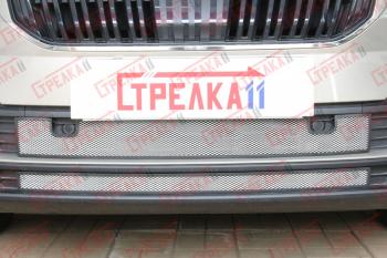 Защита радиатора (низ 2 части с парктроником) Стрелка11 Стандарт Skoda Karoq  NU7 (2020-2025) рестайлинг (хром)