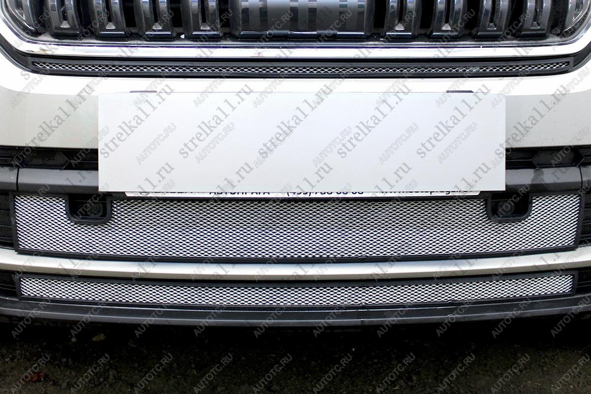 5 499 р. Защита радиатора (низ 2 части) Стрелка11 Стандарт  Skoda Kodiaq  NU7 (2017-2021) дорестайлинг (хром)  с доставкой в г. Воронеж