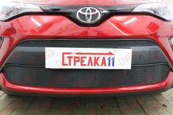 2 569 р. Защита радиатора (верх) Стрелка11 Стандарт Toyota C-HR NGX10, ZGX10 рестайлинг (2019-2025) (черная)  с доставкой в г. Воронеж. Увеличить фотографию 1