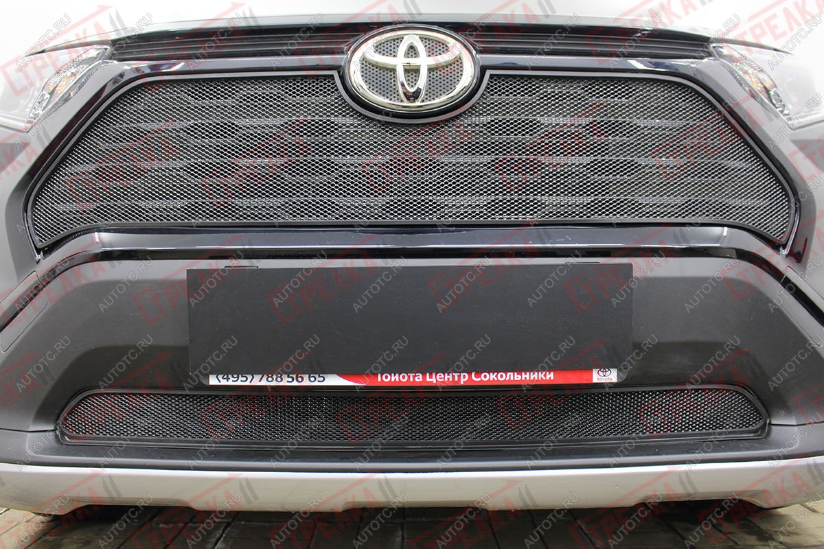 3 599 р. Защита радиатора (верх) Стрелка11 Стандарт Toyota RAV4 XA50 5 дв. дорестайлинг (2018-2025) (черная) с доставкой в г. Воронеж Увеличить фотографию 1 3 599 р. Защита радиатора (верх) Стрелка11 Стандарт Toyota RAV4 XA50 5 дв. дорестайлинг (2018-2025) (черная) с доставкой в г. Воронеж