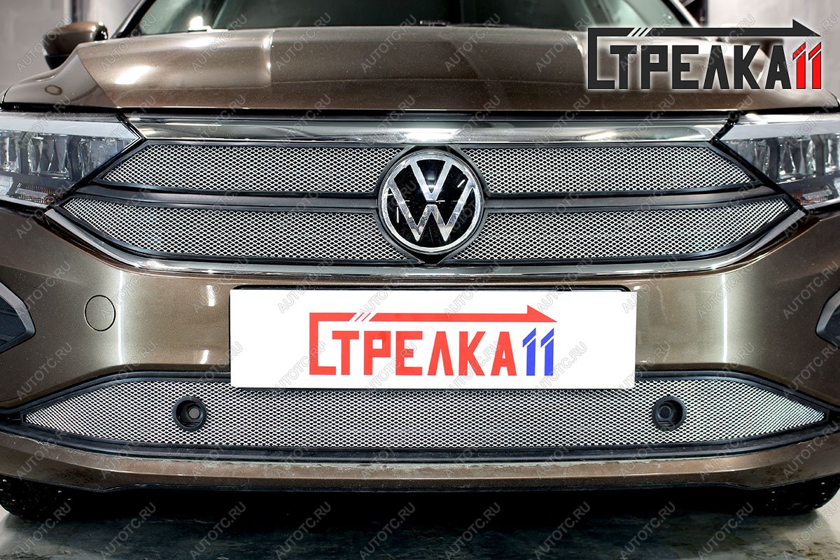 3 099 р. Защита радиатора (низ с парктроникам) Стрелка11 Стандарт  Volkswagen Polo  Mk6 (2020-2022) лифтбек (хром)  с доставкой в г. Воронеж