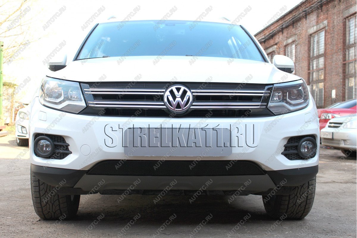 2 999 р. Защита радиатора (Track&Field) Стрелка11 Стандарт Volkswagen Tiguan NF рестайлинг (2011-2017) (черная) с доставкой в г. Воронеж Увеличить фотографию 1 2 999 р. Защита радиатора (Track&Field) Стрелка11 Стандарт Volkswagen Tiguan NF рестайлинг (2011-2017) (черная) с доставкой в г. Воронеж