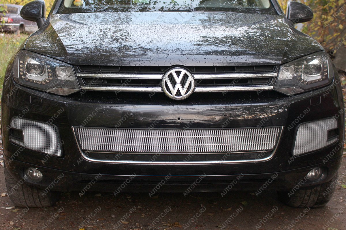 2 759 р. Защита радиатора (низ) Стрелка11 Стандарт  Volkswagen Touareg  2 NF (2010-2014) дорестайлинг (хром)  с доставкой в г. Воронеж