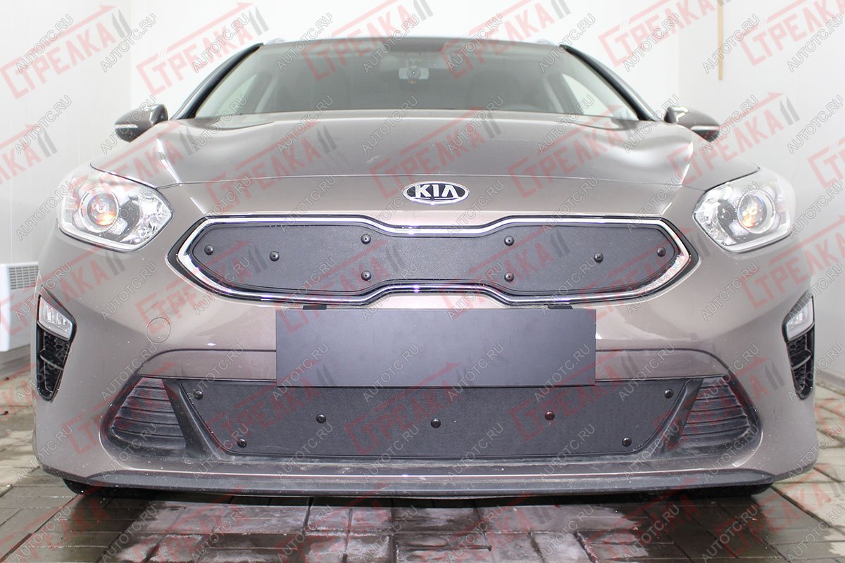 969 р. Зимняя заглушка решетки радиатора (верх) Стрелка11  KIA Ceed  3 CD (2018-2025) универсал, хэтчбэк (черная)  с доставкой в г. Воронеж