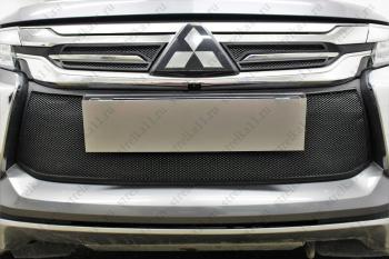 Зимняя заглушка решетки радиатора (верх, 4 части) Стрелка11 Mitsubishi Pajero Sport QE дорестайлинг (2015-2021) (черная)