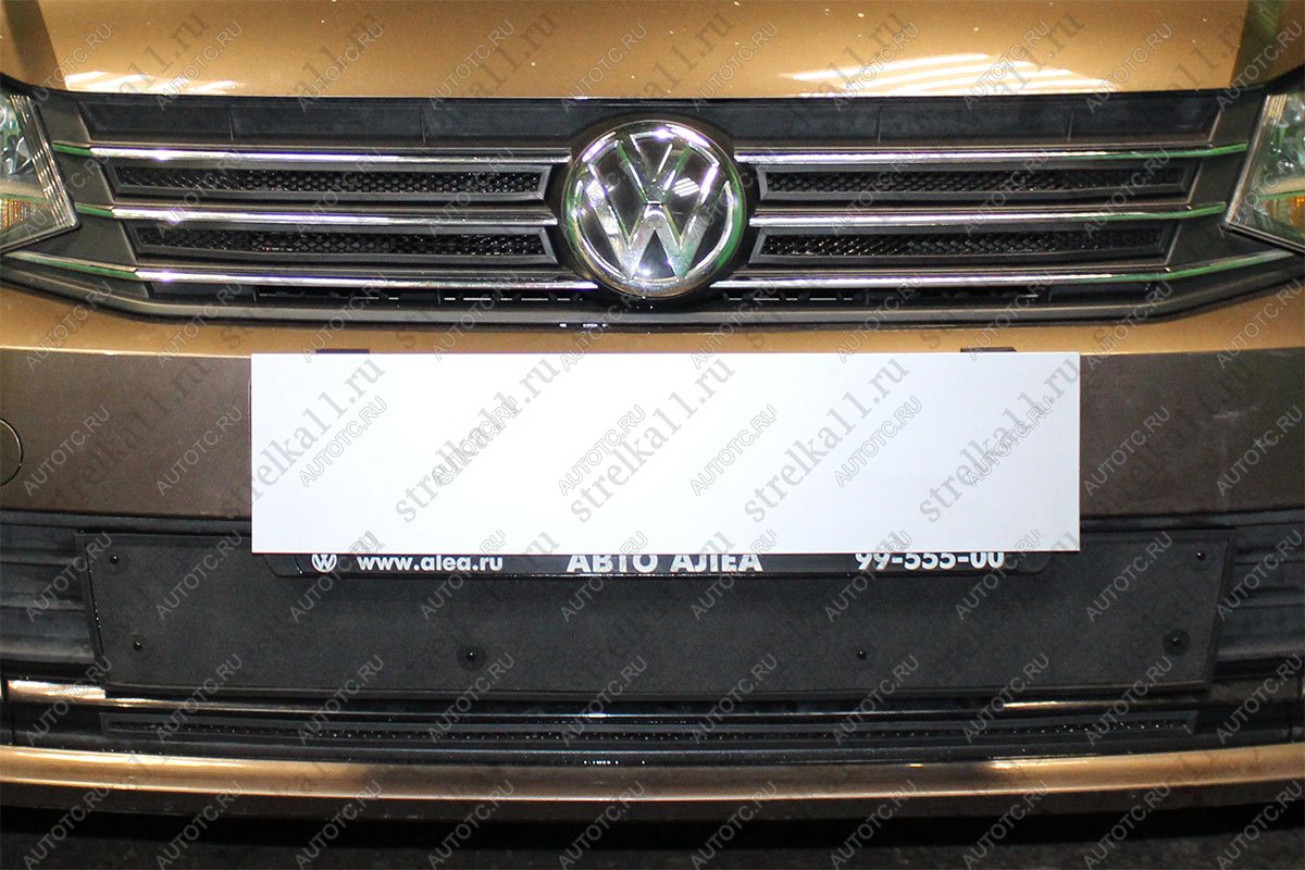 759 р. Зимняя заглушка решетки радиатора (низ) (Allstar, Conceptline, Trendline, Comfortline) Стрелка11  Volkswagen Polo  5 (2015-2020) седан рестайлинг (черная)  с доставкой в г. Воронеж