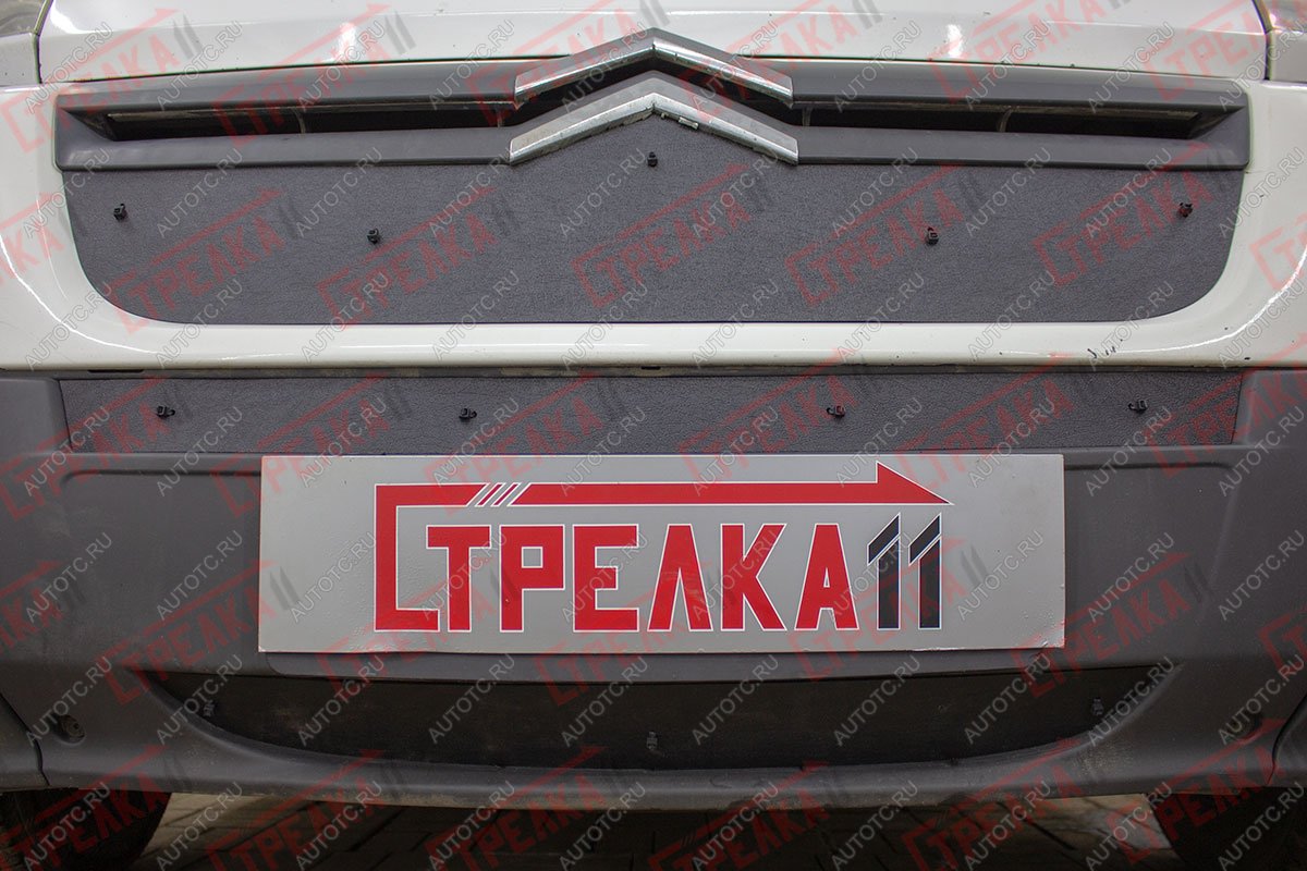 1 079 р. Зимняя защита на стяжке (середина) Стрелка11  CITROEN Jumper  250 (2006-2014) (черная)  с доставкой в г. Воронеж