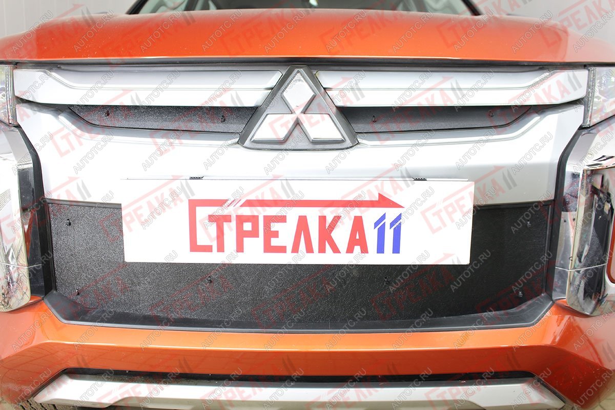 1 079 р. Зимняя защита на стяжке (верх) Стрелка11  Mitsubishi L200  5 KK,KL (2018-2022) рестайлинг (черная)  с доставкой в г. Воронеж