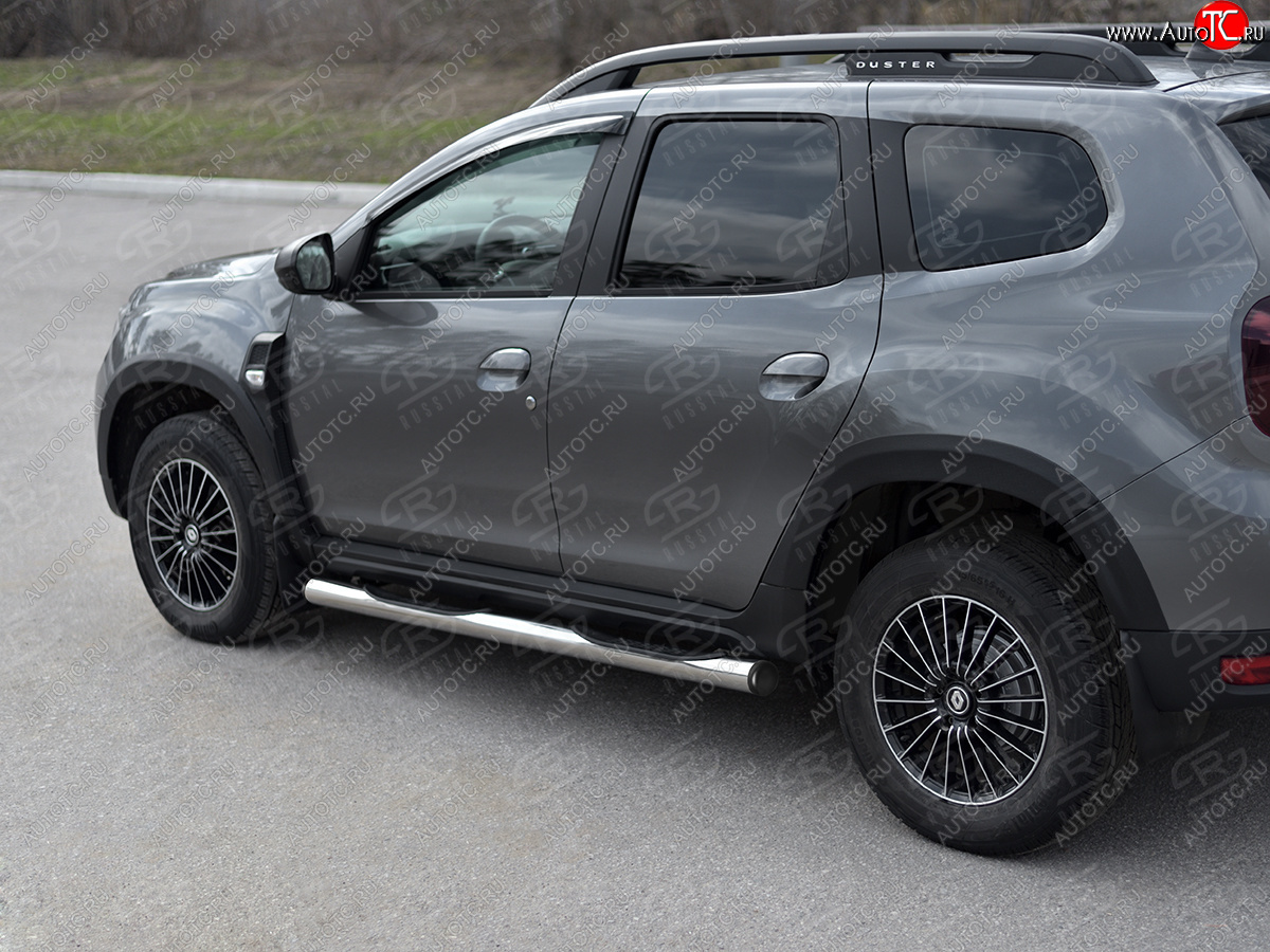 19 999 р. Защита порогов (Ø76 мм, с проступью) SLITKOFF  Renault Duster  HM (2021-2024) рестайлинг (с пластиковыми заглушками на торцах, полированная нержавейка)  с доставкой в г. Воронеж