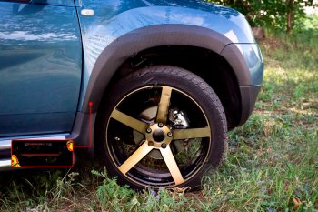 Накладка арки RA (передняя правая) Renault Duster HS дорестайлинг (2010-2015) (Поверхность шагрень)