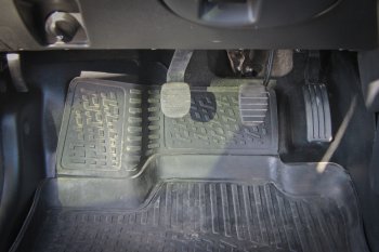 2 969 р. Накладки на ковролин АртФорм Renault Duster HS дорестайлинг (2010-2015) (Передние боковые)  с доставкой в г. Воронеж. Увеличить фотографию 2