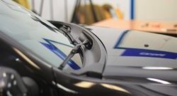 2 679 р. Обтекатель дворников на автомобиль Petroil Tuning  Renault Duster  HS (2010-2015) дорестайлинг (Текстурная поверхность)  с доставкой в г. Воронеж. Увеличить фотографию 3