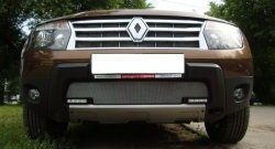 1 539 р. Сетка на бампер с вырезом под ДХО Russtal (хром) Renault Duster HS дорестайлинг (2010-2015)  с доставкой в г. Воронеж. Увеличить фотографию 3