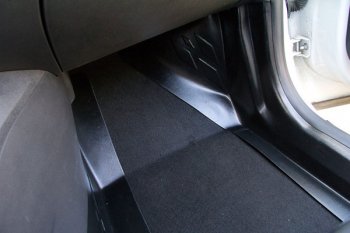 3 599 р. Накладки на ковролин АртФорм Renault Kaptur дорестайлинг (2016-2020) (Передние)  с доставкой в г. Воронеж. Увеличить фотографию 2