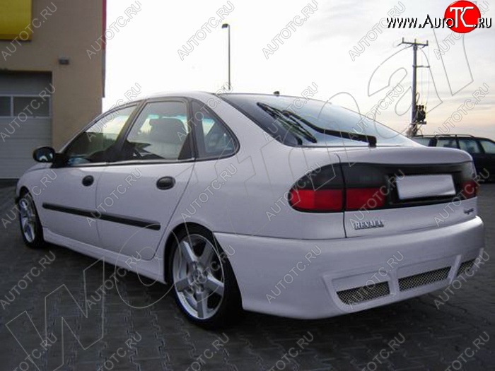 27 899 р. Задний бампер Rieger Renault Laguna X56 лифтбэк дорестайлинг (1993-1998)  с доставкой в г. Воронеж