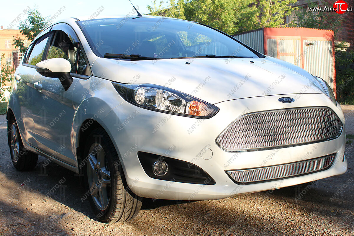 3 779 р.           Защита радиатора Ford Fiesta MK6 (рестайлинг) 2015- chrome низ PREMIUM  Ford Fiesta  6 (2012-2019) седан рестайлинг, хэтчбэк 3 дв. рестайлинг, хэтчбэк 5 дв. рестайлинг (хром)  с доставкой в г. Воронеж