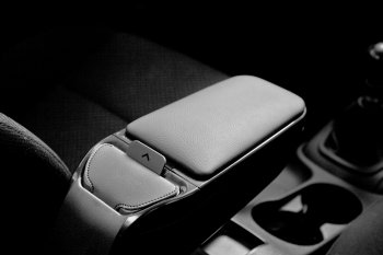 5 999 р. Подлокотник ARMSTER 2 BLACK Volkswagen Polo 5 седан дорестайлинг (2009-2015)  с доставкой в г. Воронеж. Увеличить фотографию 5