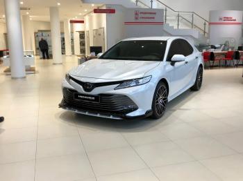 16 899 р. Накладка переднего бампера HEMMES Toyota Camry XV70 дорестайлинг (2017-2021)  с доставкой в г. Воронеж. Увеличить фотографию 2